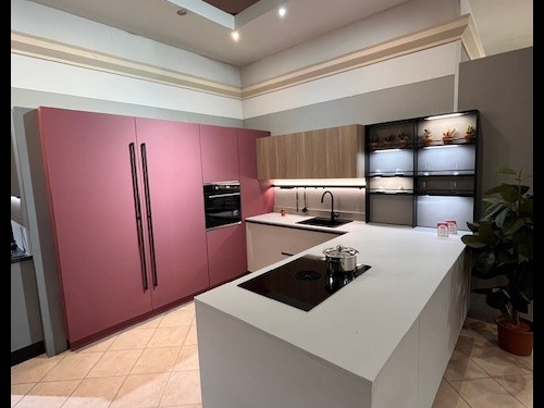 CUCINA COLIBRì COMPLETA DI ELETTRODOMESTICI € 8.600+iva