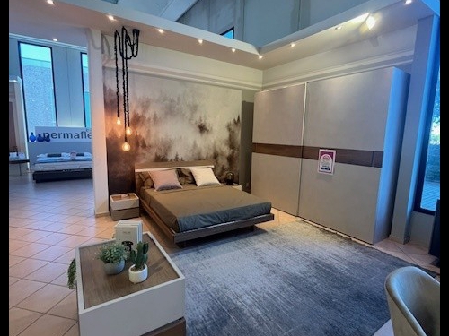 CAMERA MATRIMONIALE TOMASELLA (LETTO CON RETE+ARMADIO SCORREVOLE+COMODINI+COMO') € 4.400,00