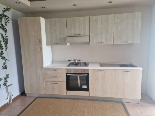 cucina modello diana acero/verde euro 1.877,00 l. 3.00(compresa di elettrodomestici)