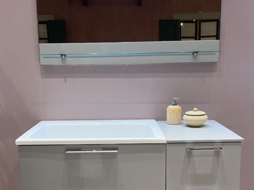 Bagno Bolle +specchio Flat EURO 1.000,00